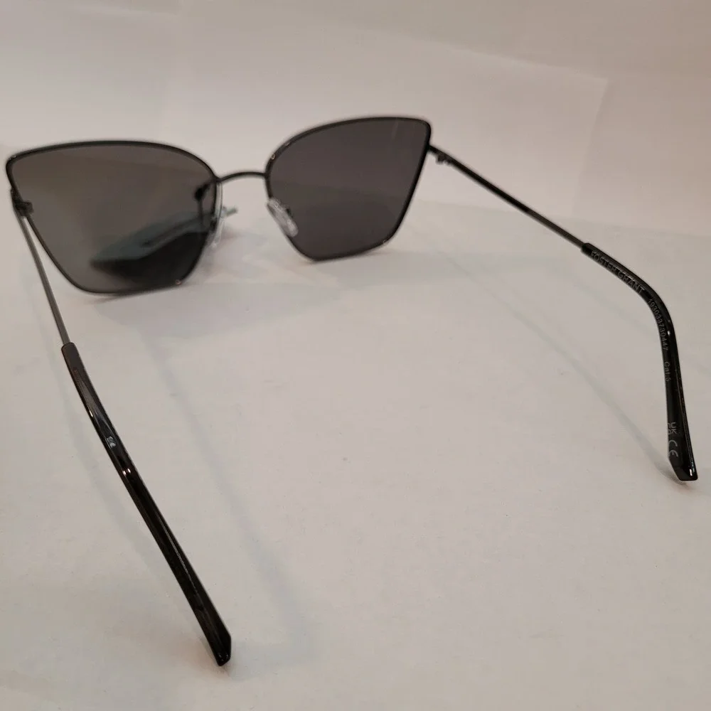 Foster Grant‎ Sunglasses Womens Gunmetal Cat Eye Silver Mirrored Lens Steel Wire